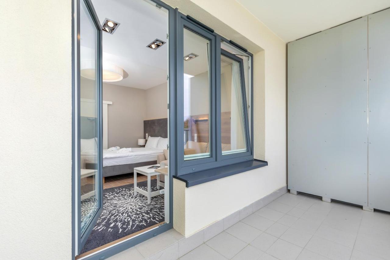 Apartamenty Aquamarina Onyx By Noclegi Renters Miedzyzdroje Bagian luar foto